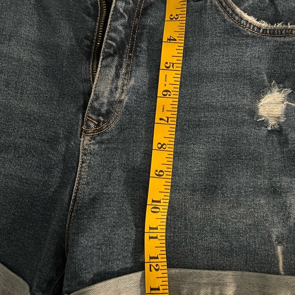 MAVI Jean Co. Medium Wash Denim 5 Pocket Riveted Distressed Zipper Shorts Sz 30 - Picture 7 of 12